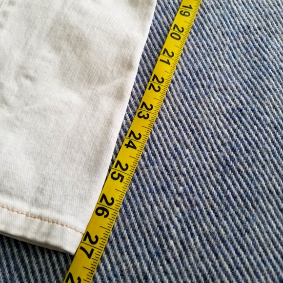 Original vintage white True Religion Boot cut jean. Size 25. Made in the USA! - Picture 10 of 10